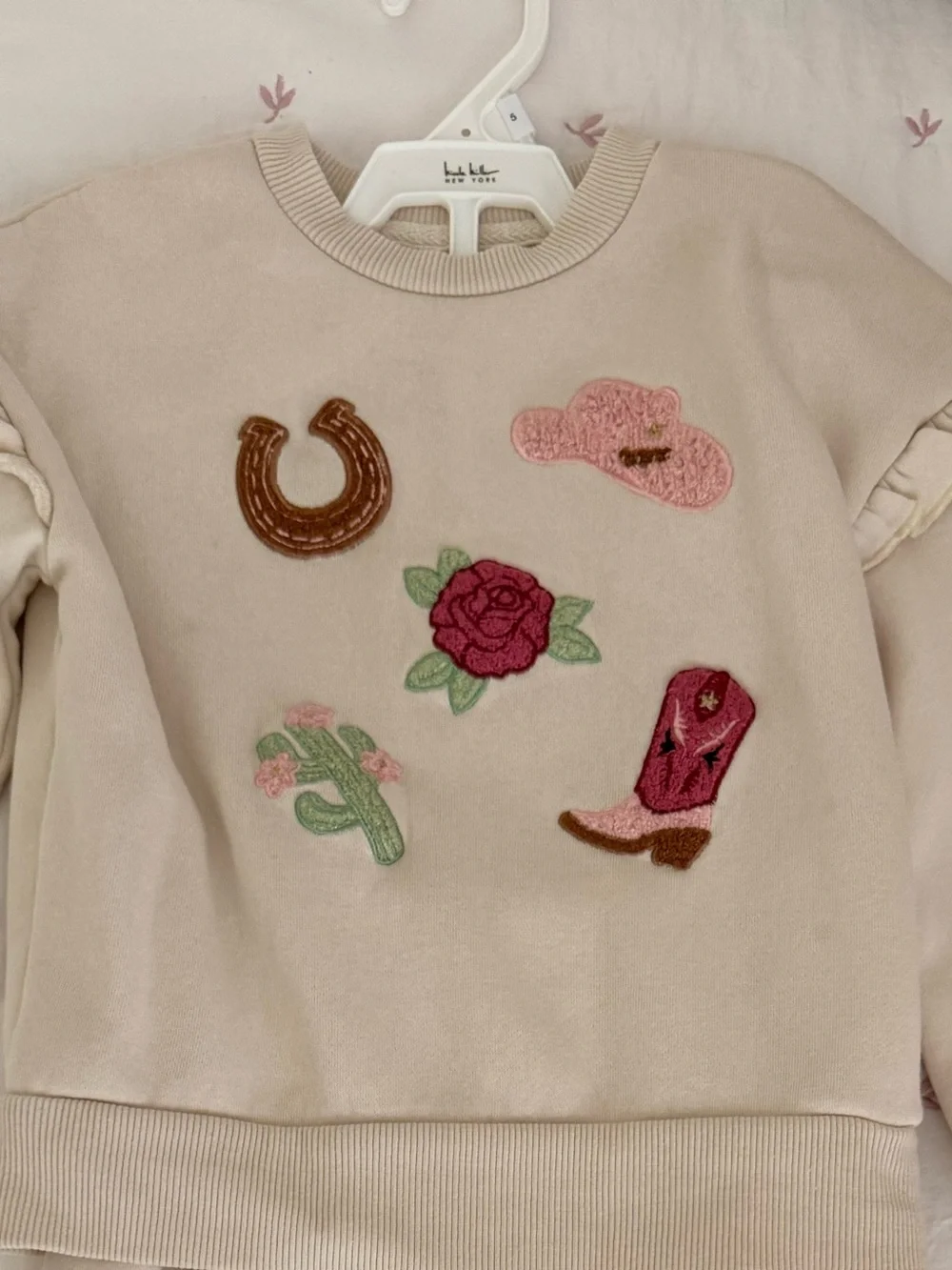 Cream Pullover Sweatshirt with Western Patch Motif